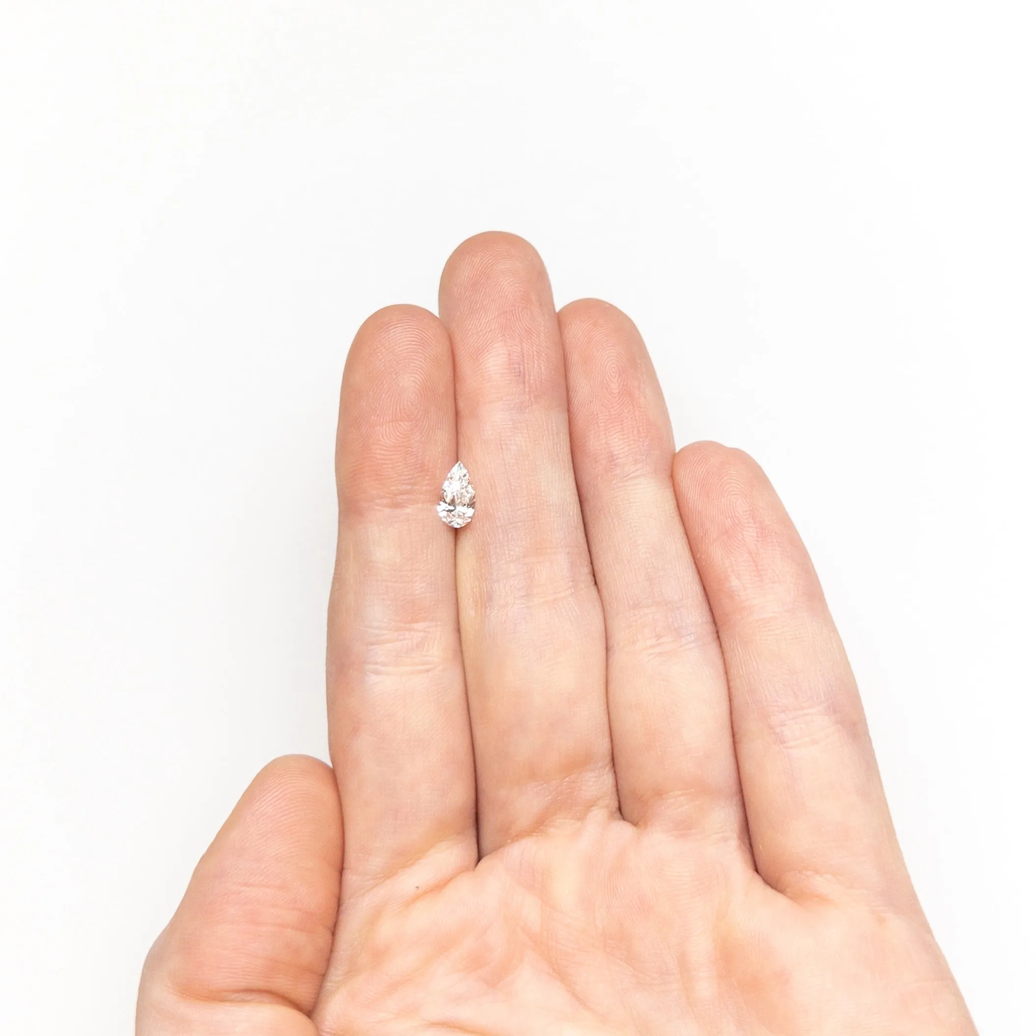 0.35ct 6.86x3.58x2.33mm VS1 D Pear Brilliant  21912-04